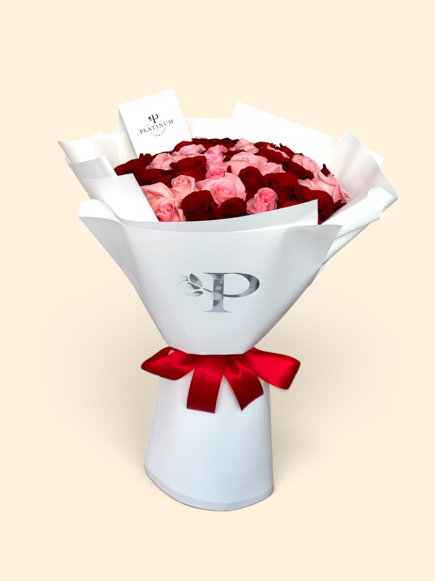 50 rosas combinadas