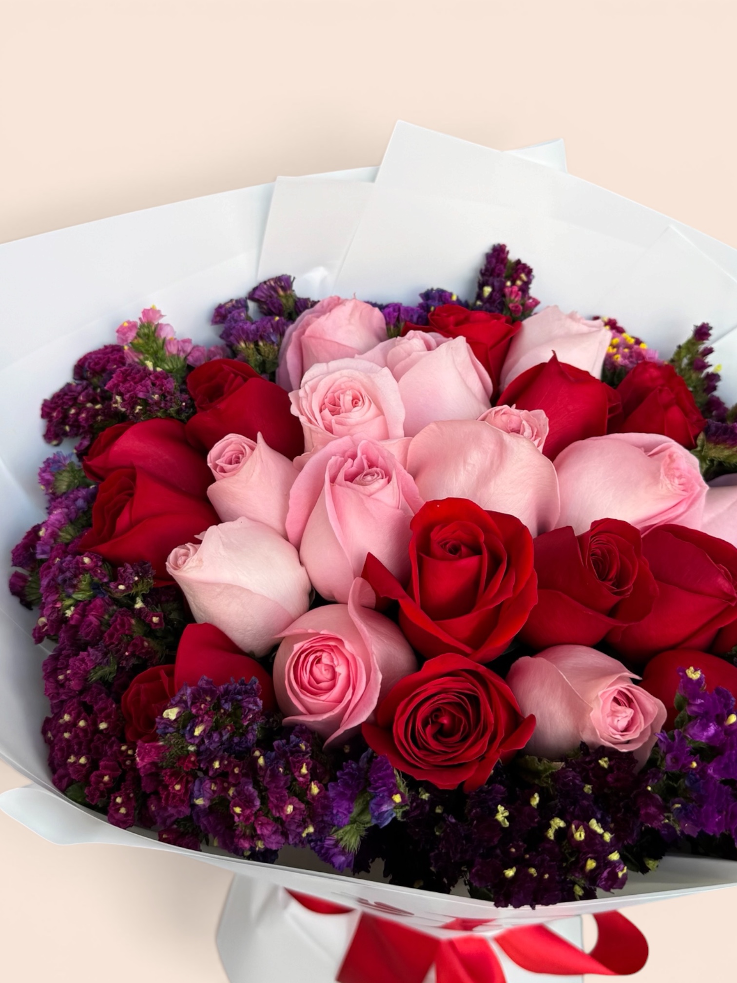 24 rosas combinadas con leticia - Imagen 2