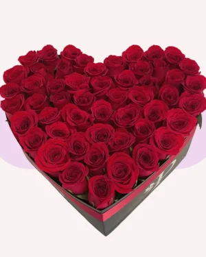 Caja corazón 50 rosas rojas