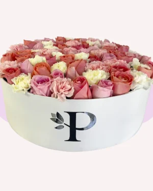 Caja Redonda de 65 Rosas y 35 Claveles