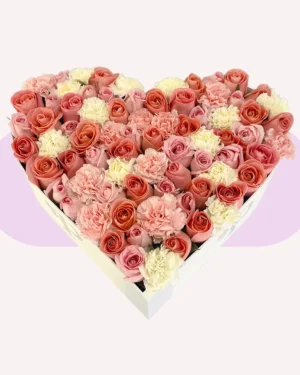Caja Corazón Grande de 55 Rosas y 35 Claveles