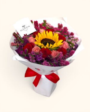 12 rosas combinadas, 1 girasol con leticia