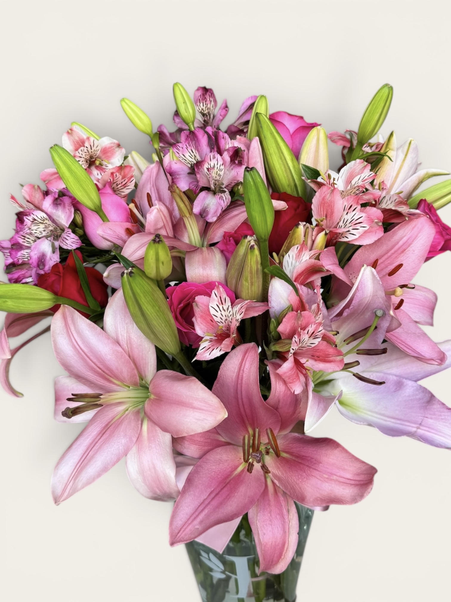 Jarron de lilis rosas - Imagen 3