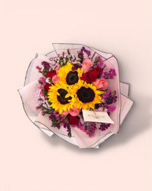 12 rosas combinadas y 3 girasoles con leticia