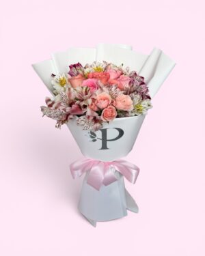 6 Rosas dovela con astromelia y mini rosa