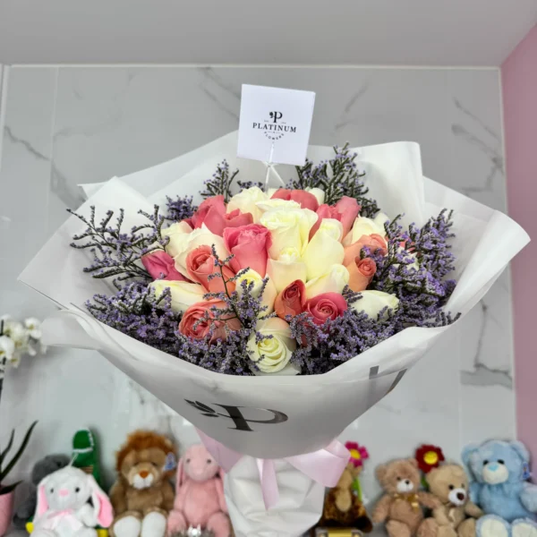 36 Rosas De Colores Con Limonium - Imagen 2