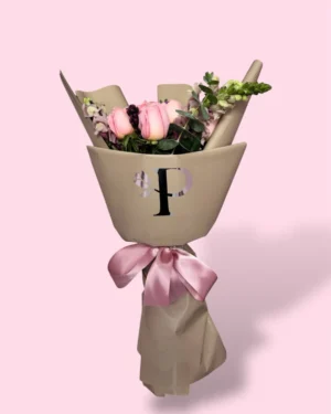 Mix 12 rosas rosas con perrito