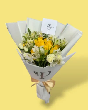12 Rosas Amarillas Con Astromelia Y Mini Rosas