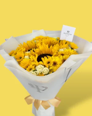 3 Girasoles con solea y mini rosa blanca