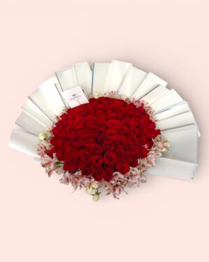 75 Rosas Rojas Con Astromelia Y Mini Rosa